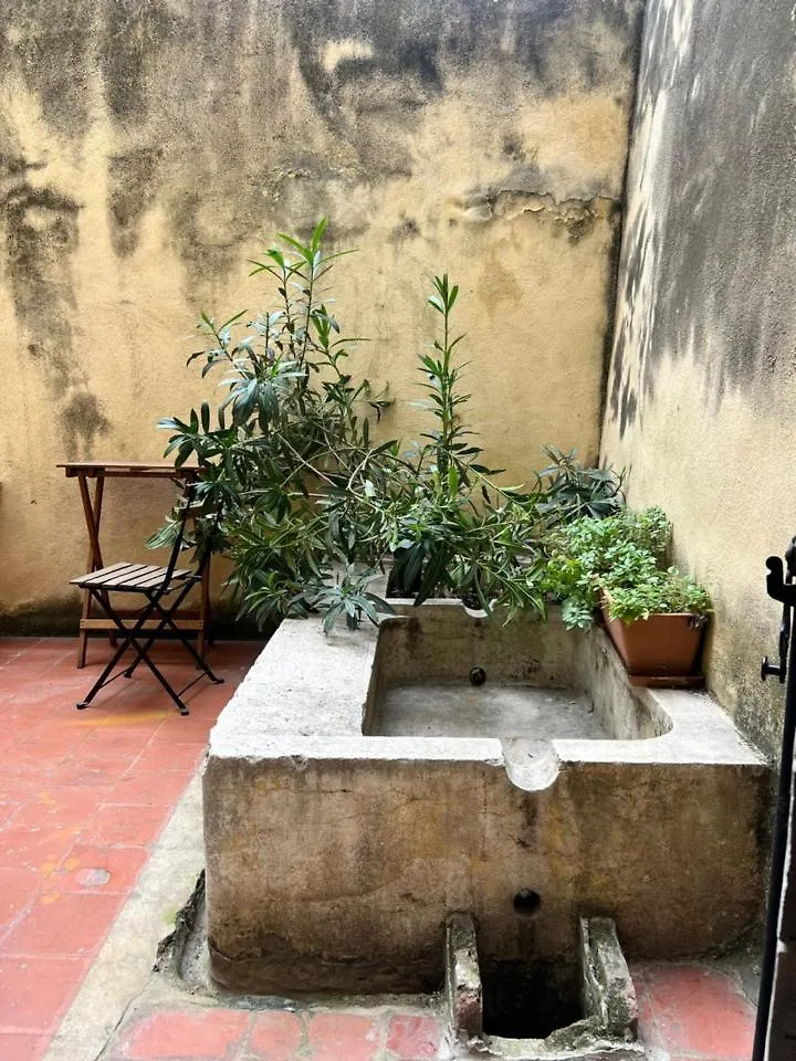 Apartment Charmant T2 Avec Cour Privee Au Coeur Du Panier- Vieux Port Marseille