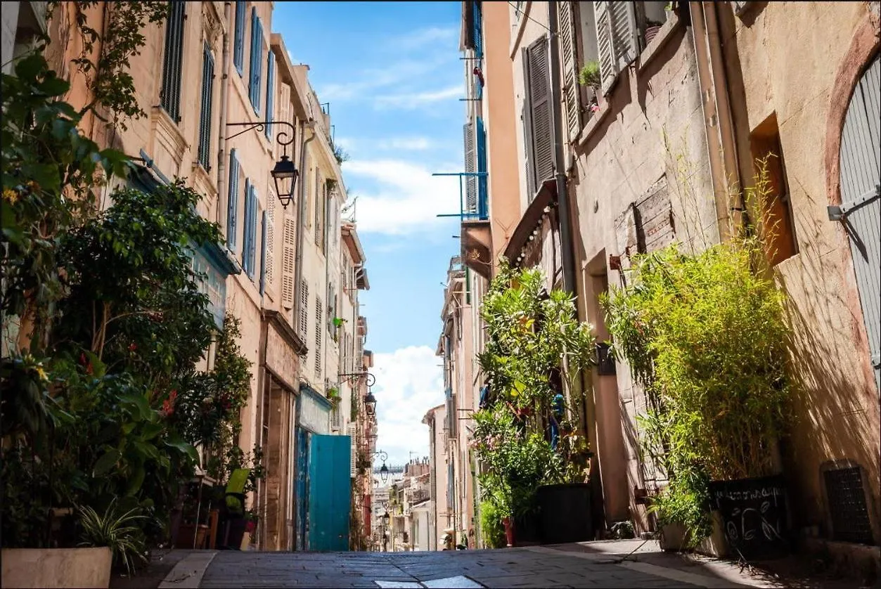 Charmant T2 Avec Cour Privee Au Coeur Du Panier- Vieux Port Marseille France
