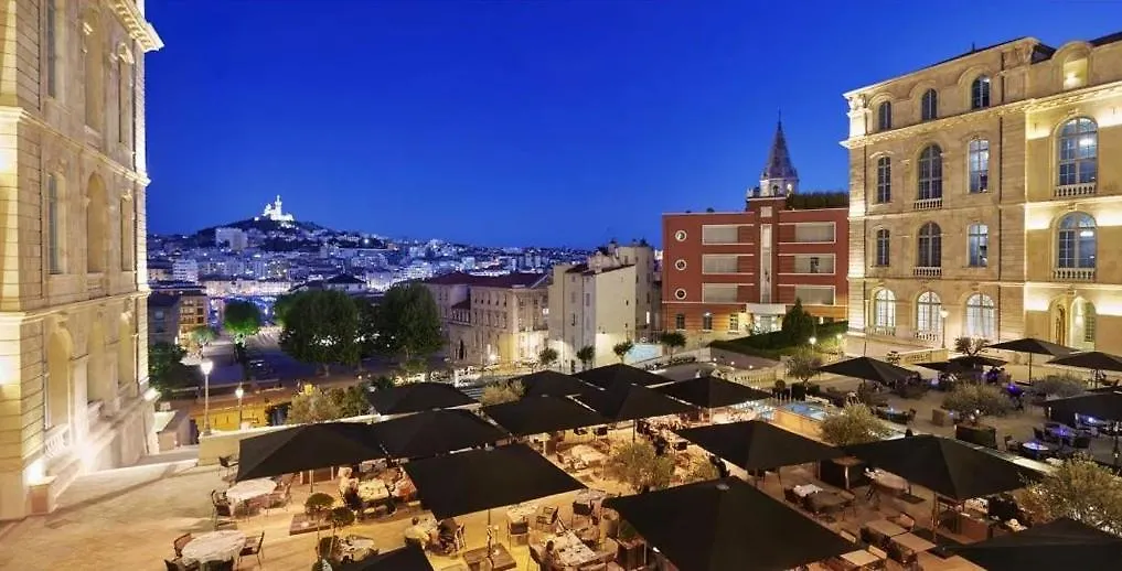Charmant T2 Avec Cour Privee Au Coeur Du Panier- Vieux Port Marseille France